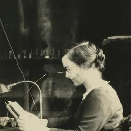 Portrait of Rosalind Wulzen