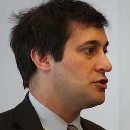 Portrait of Evan Harris