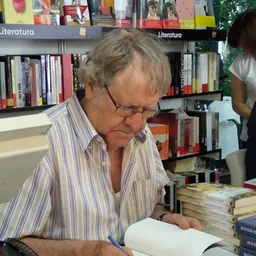 Portrait of Ian Gibson
