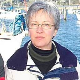 Portrait of Liz Slooten