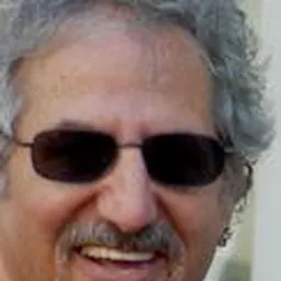 Portrait of Lee Aronsohn