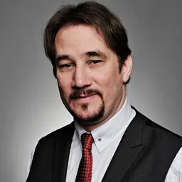 Portrait of Tony Lee