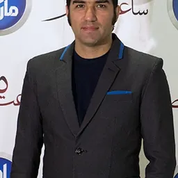 Portrait of Reza Yazdani