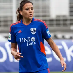 Portrait of Amber Hearn