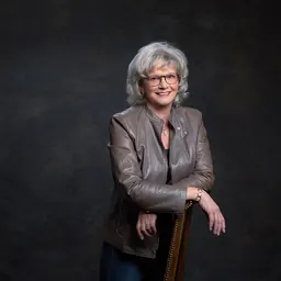Portrait of Linda Schuyler