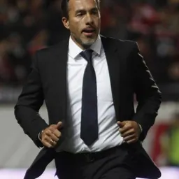 Portrait of Gustavo Matosas