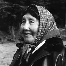 Portrait of Ángela Loij