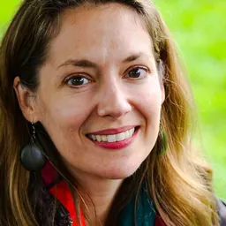 Portrait of Melissa Scholes Young