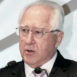 Portrait of Horst Paulmann