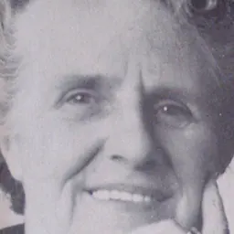 Portrait of Estelle Roberts