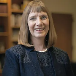 Portrait of Alison Byerly