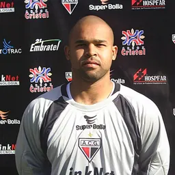 Portrait of Márcio Luiz Silva Lopes Santos Souza