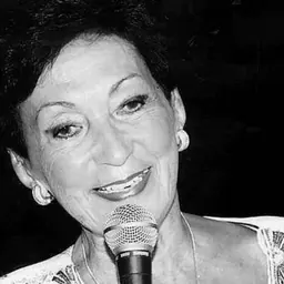 Portrait of Amina Belouizdad