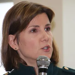Portrait of Lori Swanson