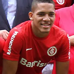 Portrait of Gilberto Moraes Junior