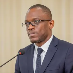 Portrait of Olushegun Bakari