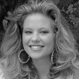Portrait of Angela Visser
