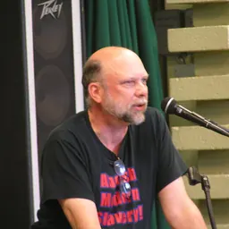 Portrait of Jason McQuinn