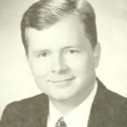 Portrait of Scott Thomas