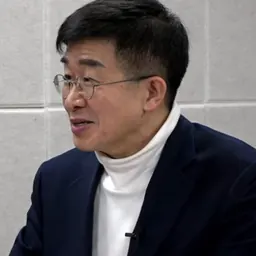 Portrait of Gong Byeong-ho