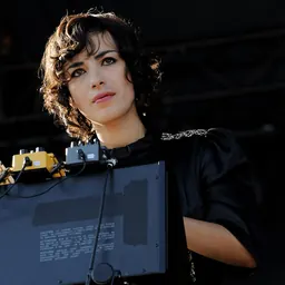 Portrait of Mira Aroyo