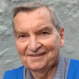 Portrait of Neil Andrew
