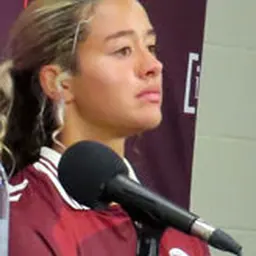 Portrait of Sarah Stratigakis