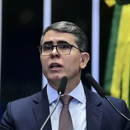 Portrait of Haroldo Dutra Dias