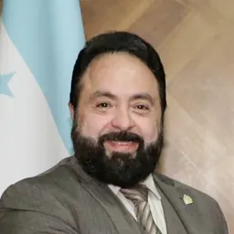 Portrait of Luis Rolando Redondo Guifarro