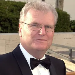 Portrait of Howard Stringer