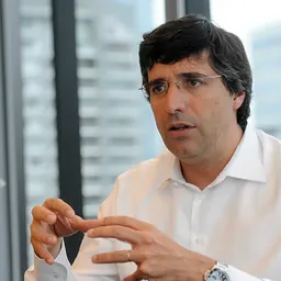 Portrait of André Esteves