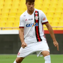 Portrait of Matheus Thuler
