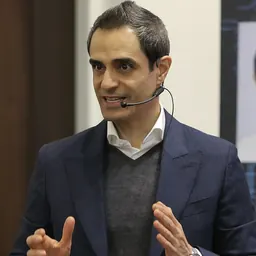 Portrait of Behnam Shakibaie