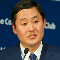 Portrait of John Yoo