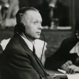 Portrait of Manfred Roeder