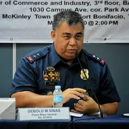 Portrait of Debold Sinas