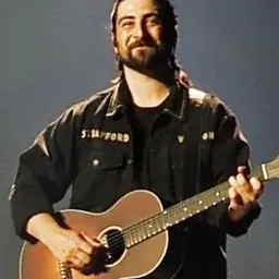 Portrait of Noah Kahan