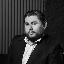 Portrait of Joey Florez