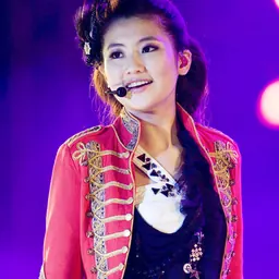 Portrait of Selina Jen