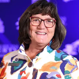 Portrait of SuAnn Olson