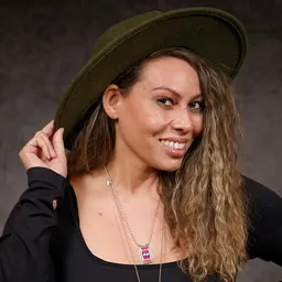 Portrait of Kelley Kali