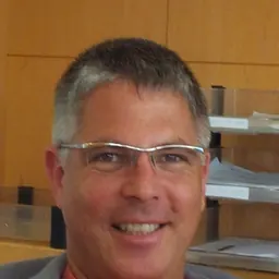 Portrait of Noam Lanir