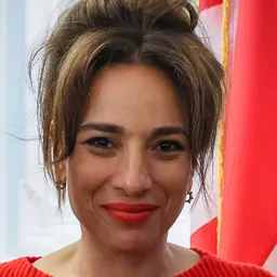 Portrait of Michelle Miller