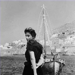 Portrait of Ellie Lambeti