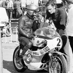 Portrait of Kel Carruthers
