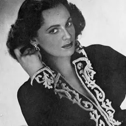 Portrait of Gloria Lozano