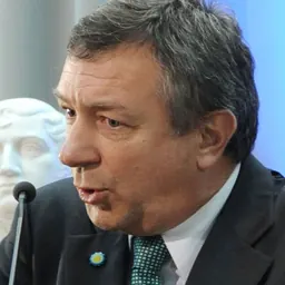 Portrait of Norberto Yauhar
