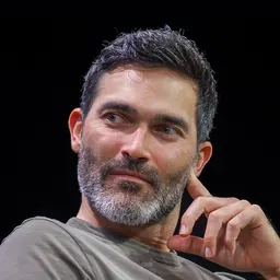 Portrait of Tyler Hoechlin