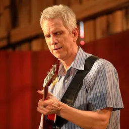 Portrait of Steve Cardenas