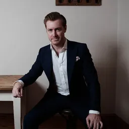 Portrait of Tim Mead